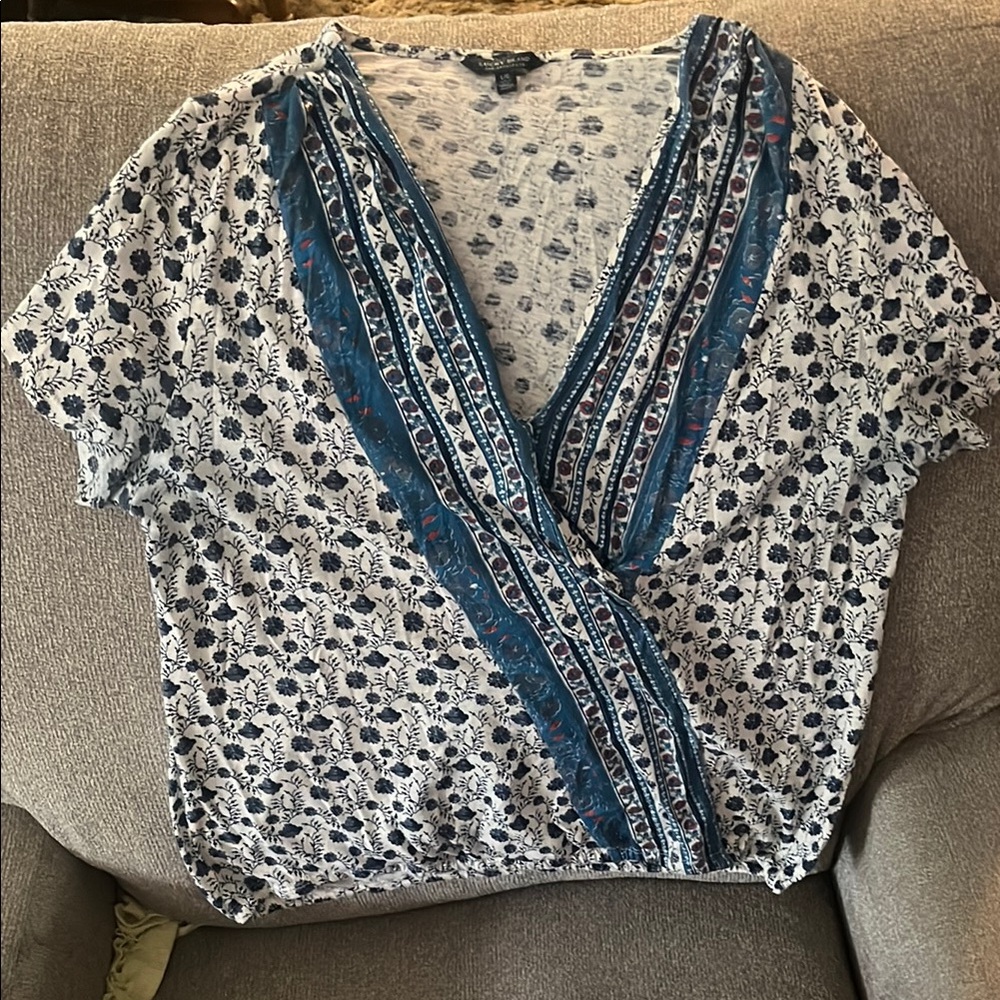 Lucky Brand Blue and White Floral V-Neck Blouse